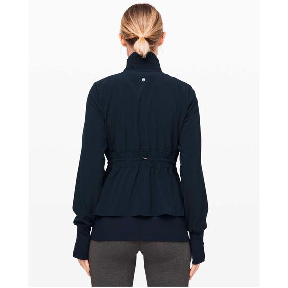 Lululemon Sights Seen Jacket Size 2 - Picture 3 of 11